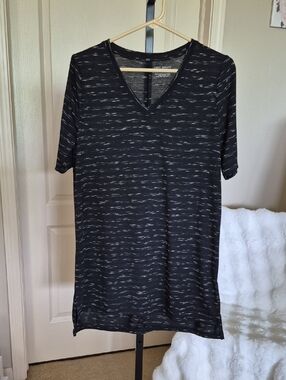 Lane Bryant Black Space-Dye V-Neck Tunic Top Size 10/12